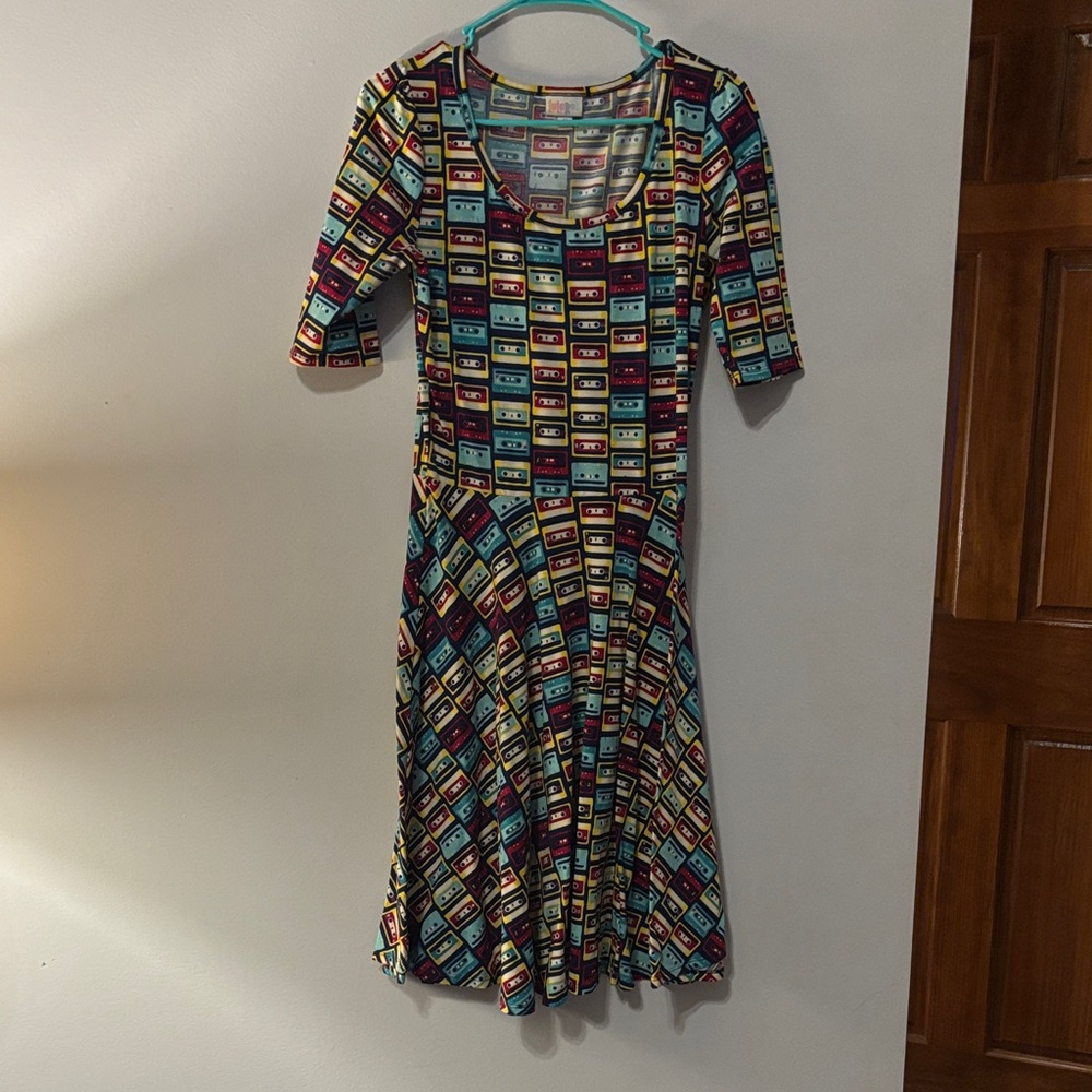 ❤️LuLaRoe Multicolor Cassette Print Midi Dress